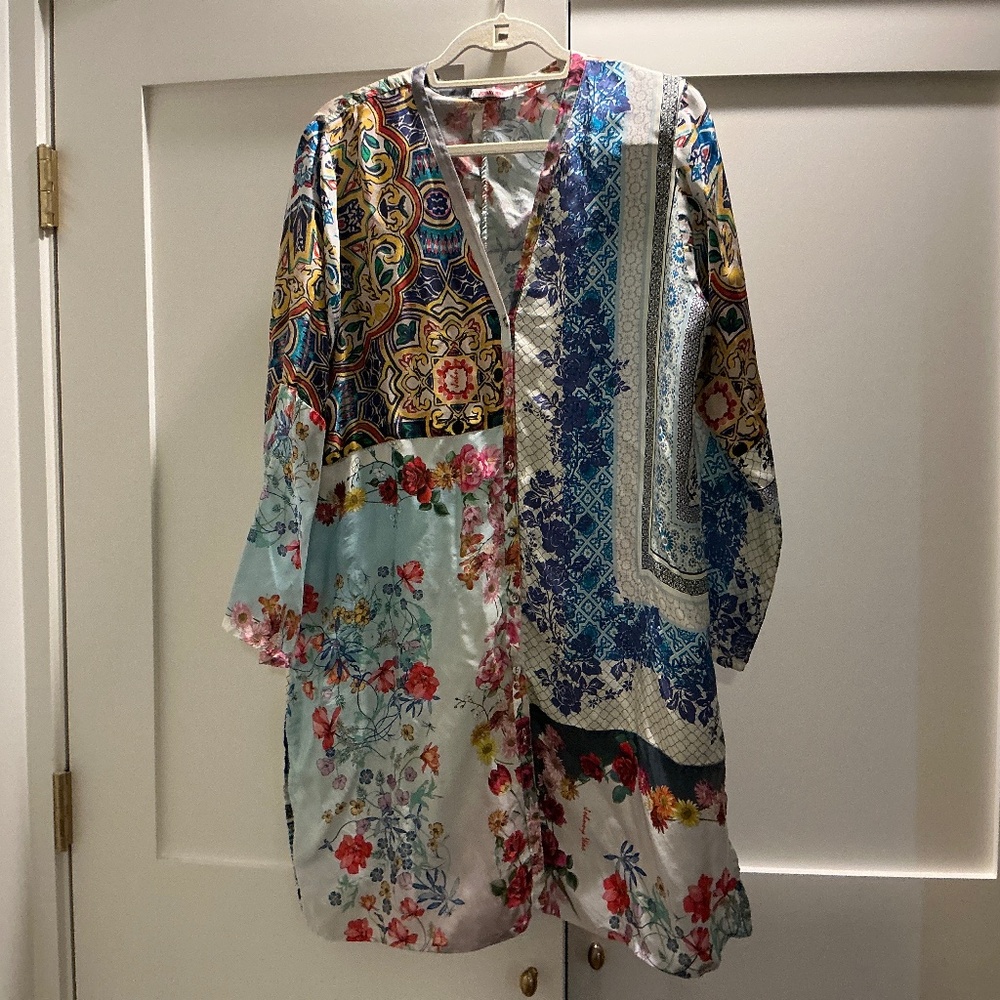 Johnny Was 100% silk floral paisley tunic button top